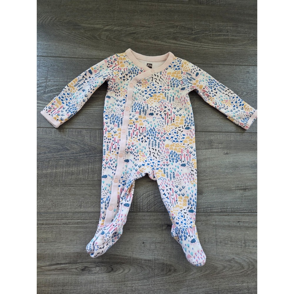 Tea‎ collection baby girl sleeper 0-3 mos